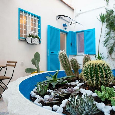Light Blue - Apartment In The Middle Of Everything توري أنونزياتا المظهر الخارجي الصورة